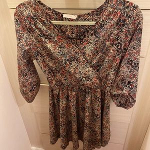 Floral 3/4 sleeve dress with sinched wasted